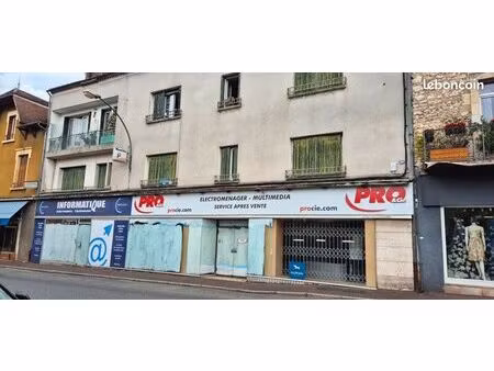 immeuble 900 m² souillac