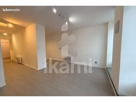 studio 1 pièce 40 m²