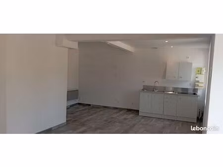 loue appartement à saint jean de la blaquiere