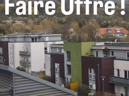 appartement 80m²  faibles charges  idéalement situé à proximité de toutes les commodités