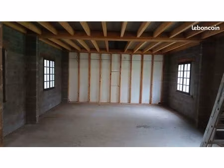 boxe / garde meuble a louer 45m2 et surmesure 10m2