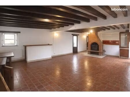 maison plain-pied – corps de ferme – 2 ch – loire à vélo – box & prés inclus