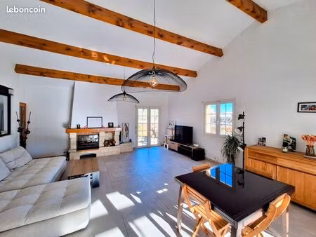 villa t4 de plain-pied de 145m2 avec piscine et garage