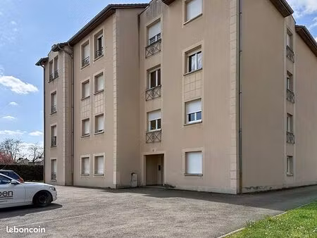 appartement 3 pièces 77 m²