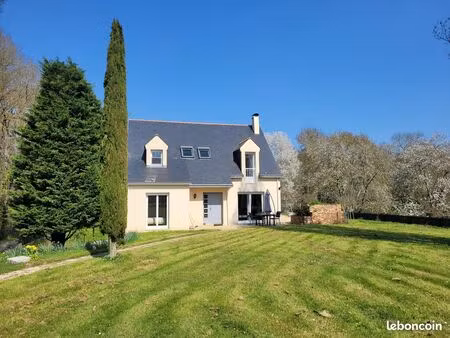 ? maison à vendre – belle maison familiale avec vaste terrain et sous-sol aménagé