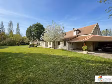 maison 6 pièces 221 m²