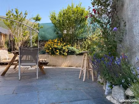 maison atypique avec terrasse 5 pieces