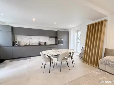 maison 5 pièces 133 m²