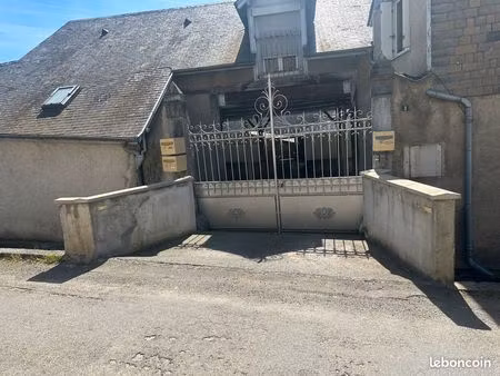 appartement 99 m2 t4 à loubajac