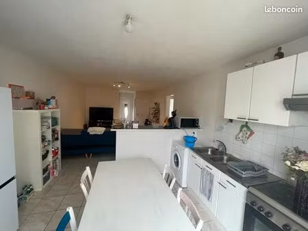 t3 de 60m2 avec parking