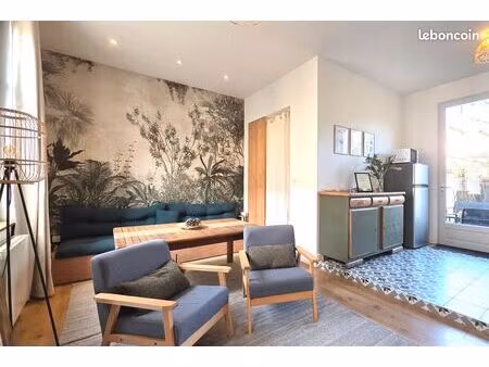 charmante maison rénovée en pierre – centre de libourne – terrasse arborée sans vis-à-vis 