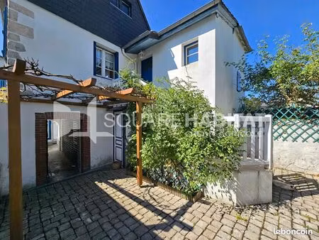 maison de ville 6 pièces 228 m²