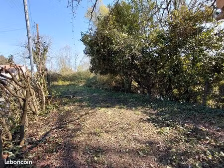 terrain 1 157 m² nay