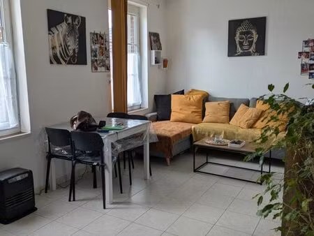 a louer beau f2 dans petite copropriété à hermes