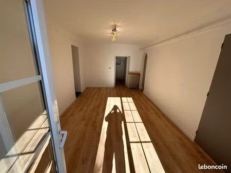 centre pau  2 ch  rdc  cave  jardin privé  100% rénové