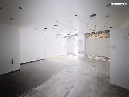 local commercial 49 m² beziers