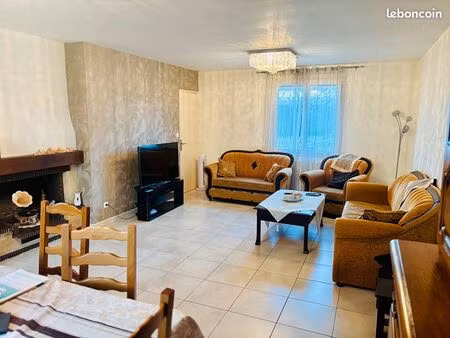 pavillon 6 pièces 109 m²