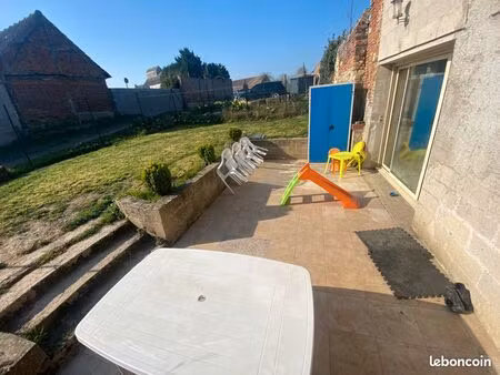 maison de 70m2 avec jardin à tricot