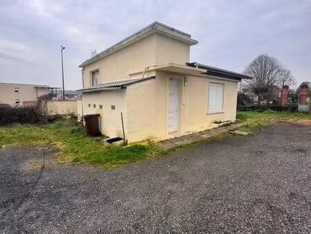 maison 100 m² à usage commercial – breuil-le-sec (oise)