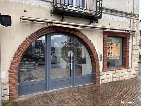 local commercial gennes-val-de-loire