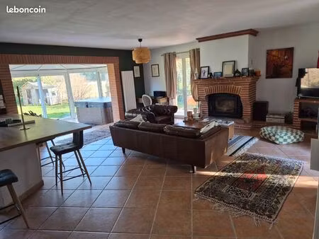 maison 5 pp 135m² calme et verdure pour cette maison lumineuse avec spa