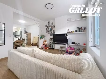 maison de village 3 pièces 90 m²