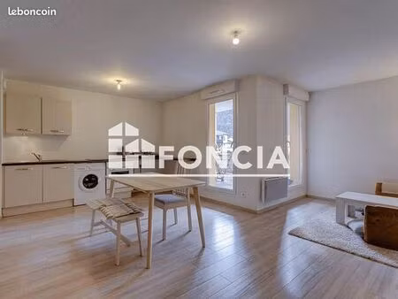 appartement 2 pièces 46 m²