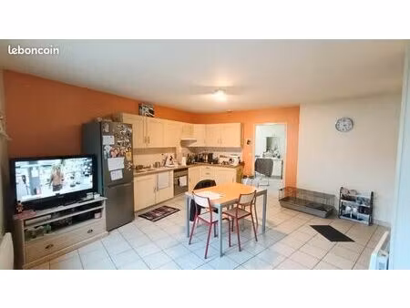 appartement t3 - 65 m2