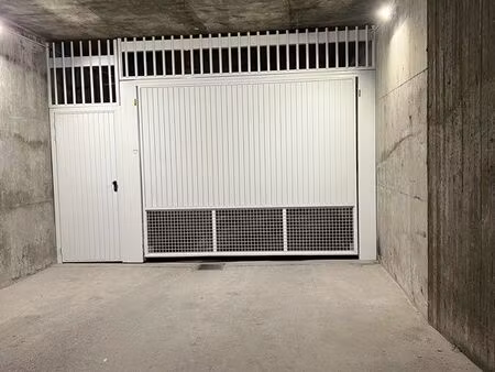 garage / box grande hauteur