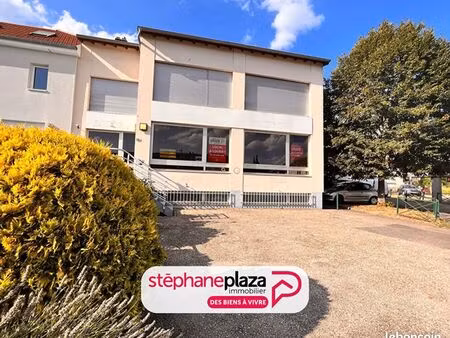 local vidéo 107 m²