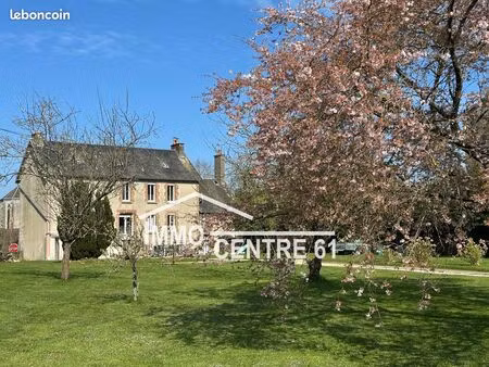 vaste maison 185m2  4 chambres  1741m2 de terrain