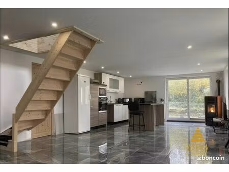 maison 4 pièces 92 m²