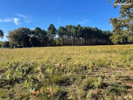 terrain 573 m² le porge