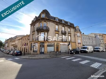 immeuble 489 m² moyeuvre-grande