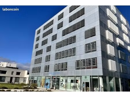 bureaux 87 m² bourgoin-jallieu
