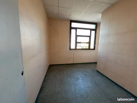 local d'activité 542 m²