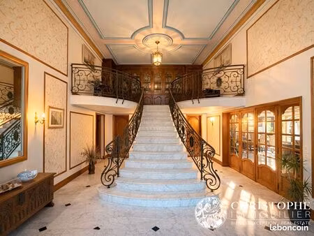 propriété 6 pièces 349 m²