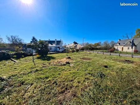 terrain constructible proche bourg 405m2