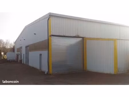 entrepot situé à scy chazelles