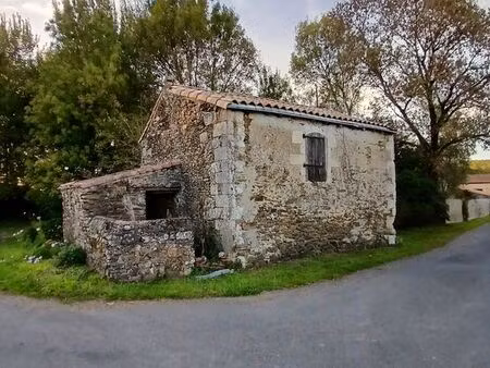 ancienne chapelle avec terrain