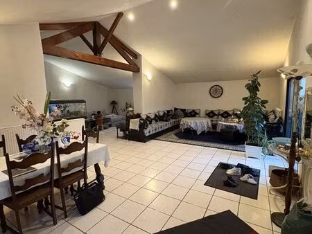 maison 5 pièces 162 m²