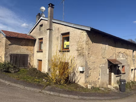 gémonville  maison de village à rénover