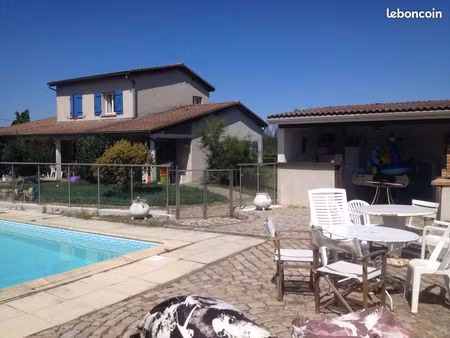 maison 4 chambres + piscine + pool house + 2294 m² terrain