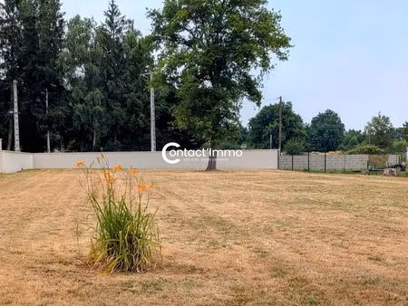 terrain 1435 m² orléat