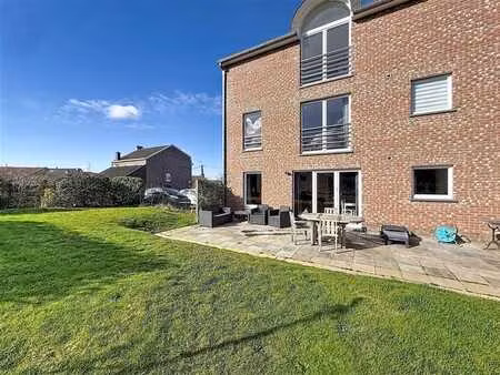 appartement 3 chambres au rez de chaussée avec jardin