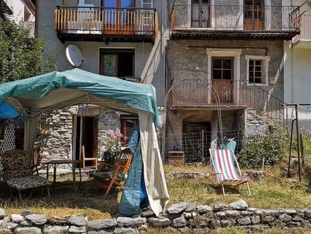 maison 2mn bozel  4 chambres  100 m2 habitables  jardin