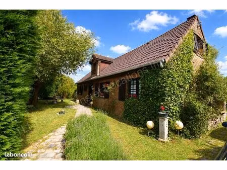 maison 6 pièces 137 m²
