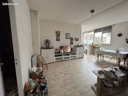 appartement 2 pièces 60 m²