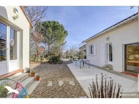 maison de ville 7 pièces 230 m²