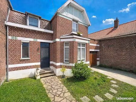 maison 6 pièces 130 m²